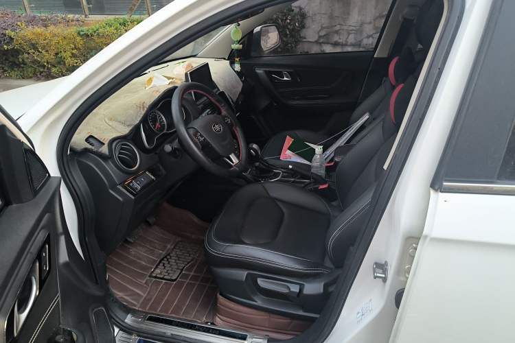 Used Bestune X40 2017 1.6L Automatic Prestige Edition
