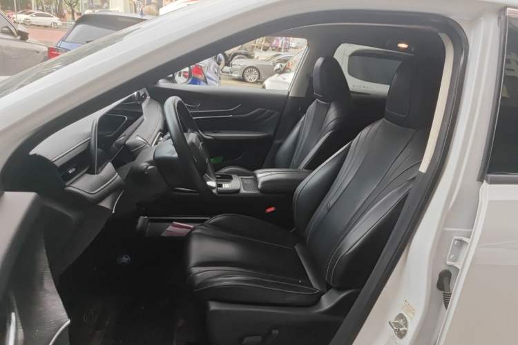 Used Venucia V 2023 260T Idol Edition Pro Left Front Seat