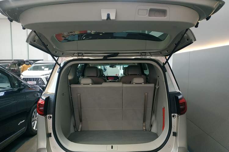 Used Buick GL8 2022 ES Landtrek 653T Comfort Edition
