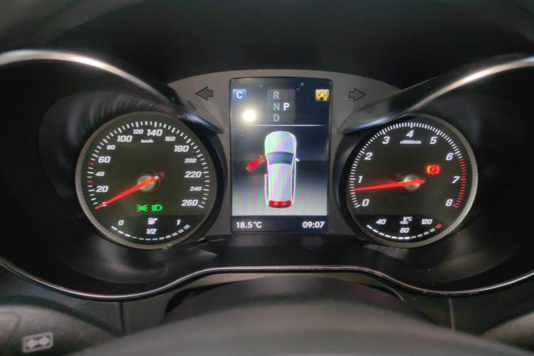 Used Mercedes-Benz GLC 2017 GLC 260 4MATIC Luxury Model