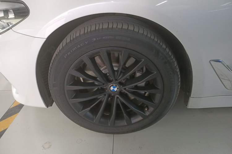 Used BMW 5 Series 2019 530Li xDrive Luxury Package
