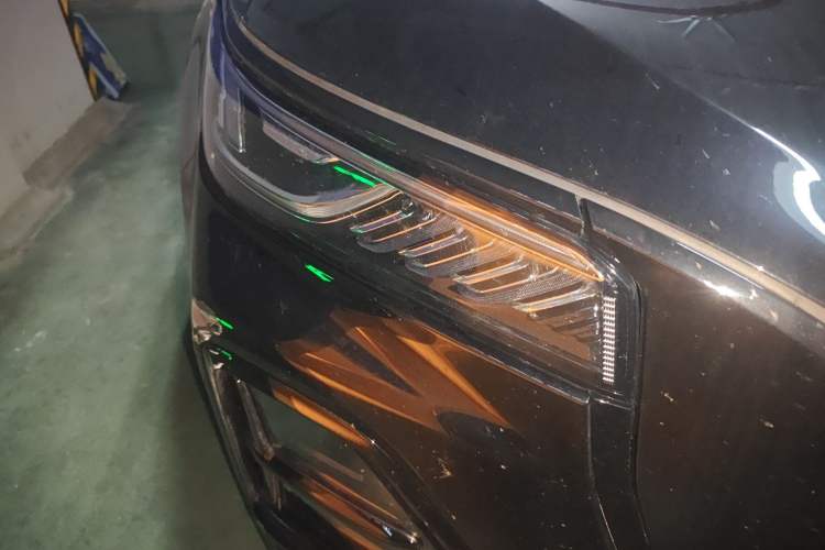 Used Hongqi HS5 2026 Model 2.0T Two-Wheel Drive Xuan Ying Edition
