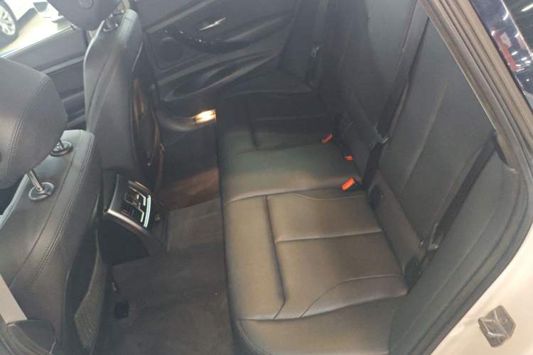 Used BMW 3 Series GT 2019 320i Sport Edition
