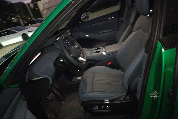 Used Xiaomi Auto YU7 2025 Ultra-Long Range Rear-Wheel Drive Version