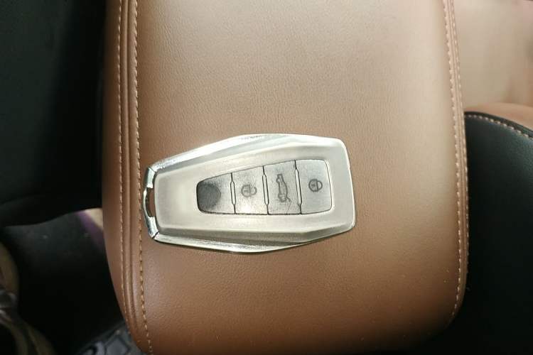 Used Geely Auto Coolray 2019 260T DCT Explorer China VI Standard