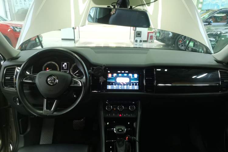 Used Skoda Kodiaq 2018 TSI330 5-Seater Two-Wheel-Drive Luxury Enjoyment Edition
