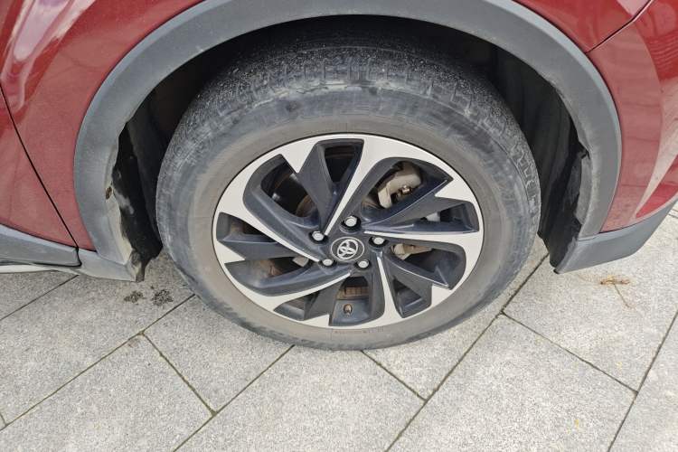 Used Toyota IZOA 2018 2.0L Yichi Version China VI Standard Right Front Wheel Hub