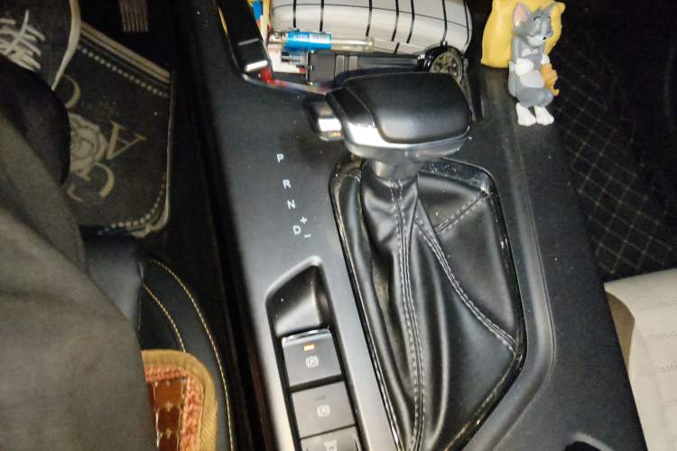 Used CHANGAN OSHAN X5 PLUS 2023 1.5T DCT Pioneer Edition Gear Lever