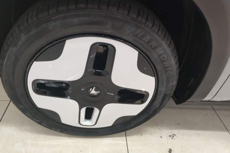 Used ARCFOX Kaola 2023 Family Edition Pro
