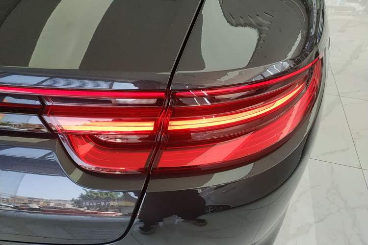 Used Porsche Panamera 2017 Panamera Executive Long Wheelbase 3.0T
