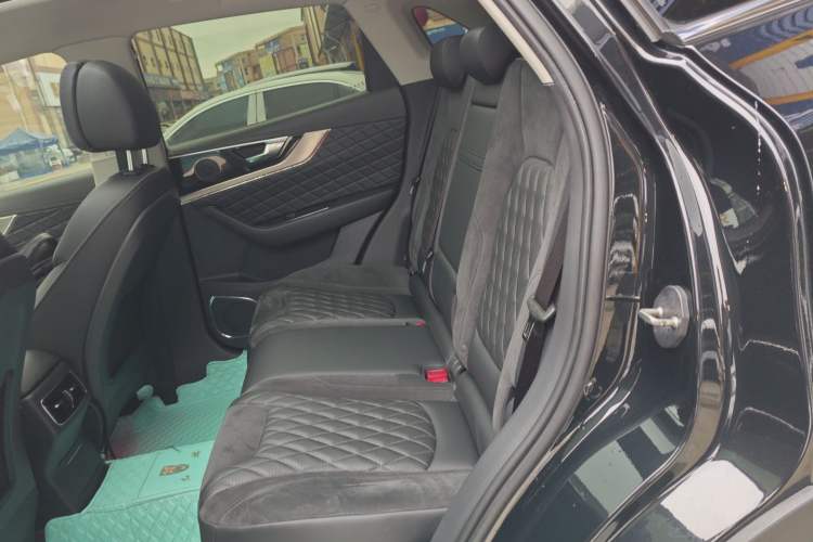 Used Hongqi HS5 2019 2.0T Smart Connect Flagship All-Wheel-Drive Version
