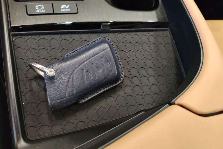 Used Lexus ES 2022 300h Excellence Edition