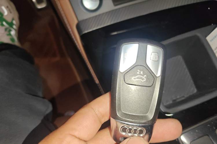 Used Audi Q5L 2024 45 TFSI Luxury Dynamic Model