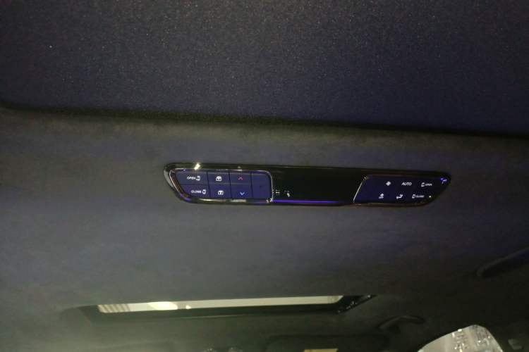 Used GAC Trumpchi M8 2025 Zongshi Series Super Hybrid Edition
