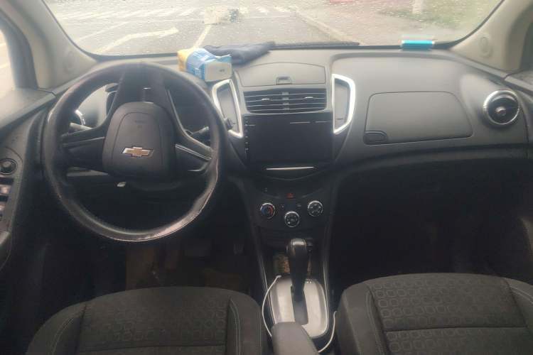 Used Chevrolet Trax 2016 1.4T Automatic Two-Wheel Drive Comfort Version with Sunroof
