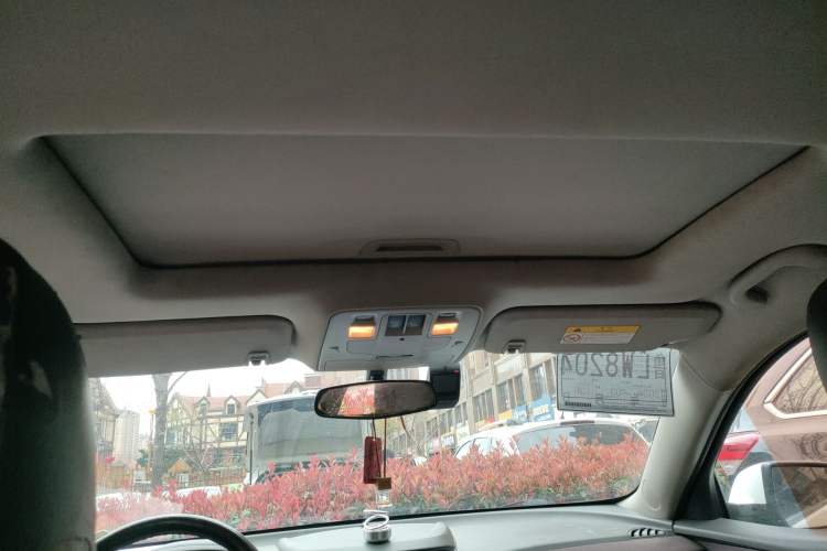 Used Chevrolet Malibu 2017 1.5T Automatic Luxury Edition Headliner