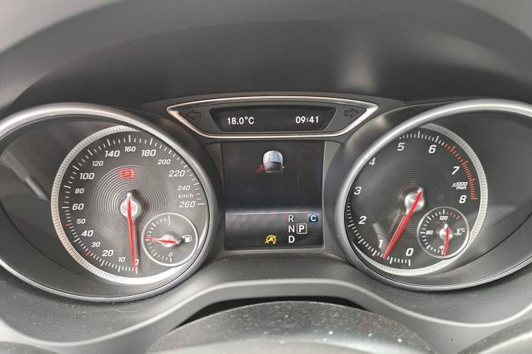 Used Mercedes-Benz GLA 2017 GLA 200 Fashion Model
