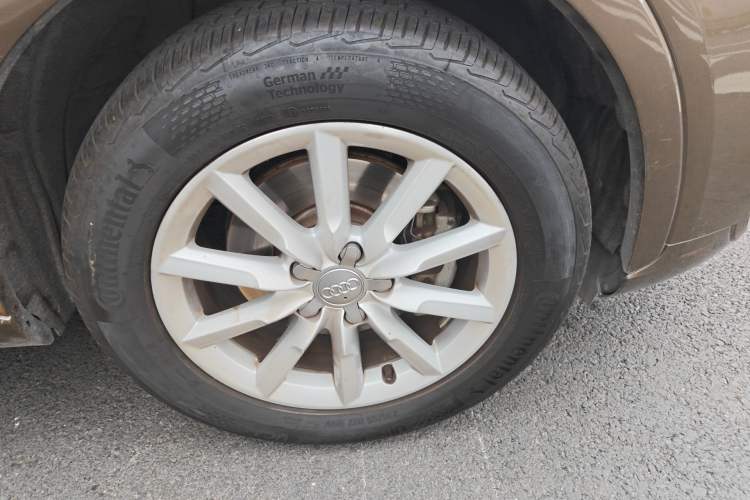 Used Audi Q3 2013 35 TFSI Ambition Edition Right Front Wheel Hub