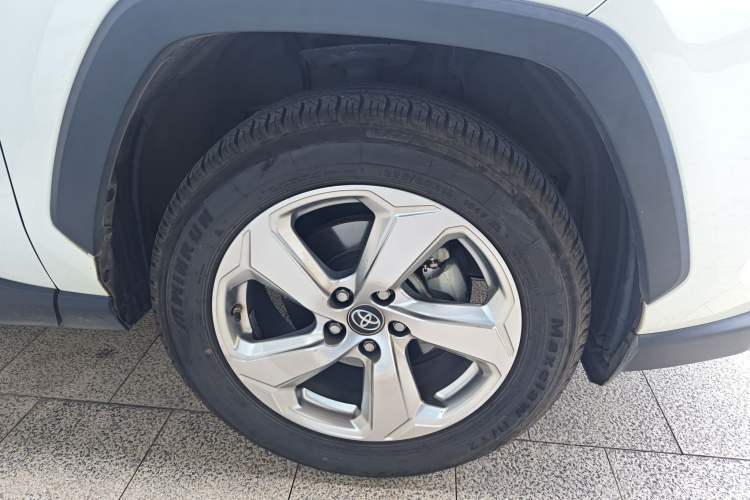 Used Toyota RAV4 2020 2.0L CVT Two-Wheel Drive Fashion Edition
