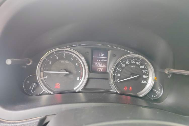 Used Suzuki Alivio 2015 1.6L Manual Comfort Model Odometer Close Up