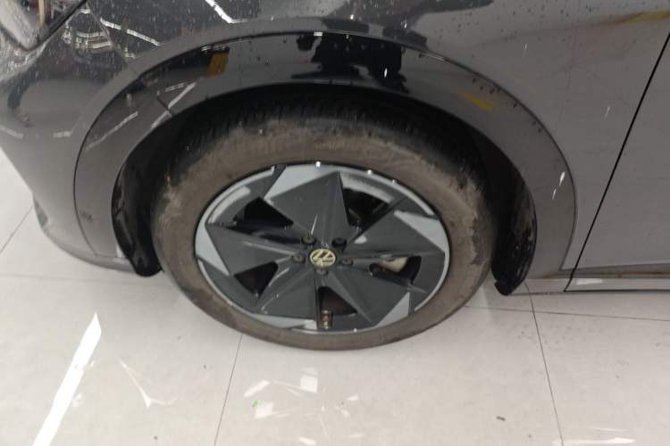 Used Volkswagen ID.UNYX 2024 Pro Long-Range Version Exterior 4