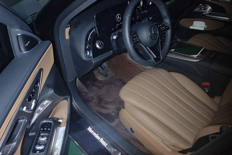 Used Mercedes-Benz E-Class 2025 Facelift E 300 L Luxury Edition
