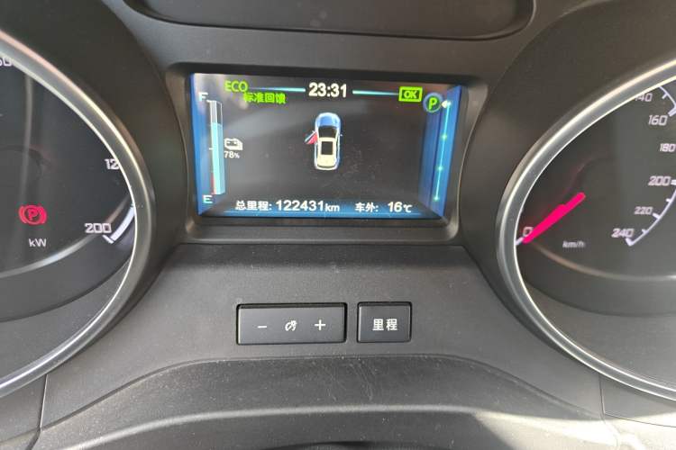 Used BYD Yuan New Energy 2019 EV360 Smart Connect Leading Model Odometer Close Up