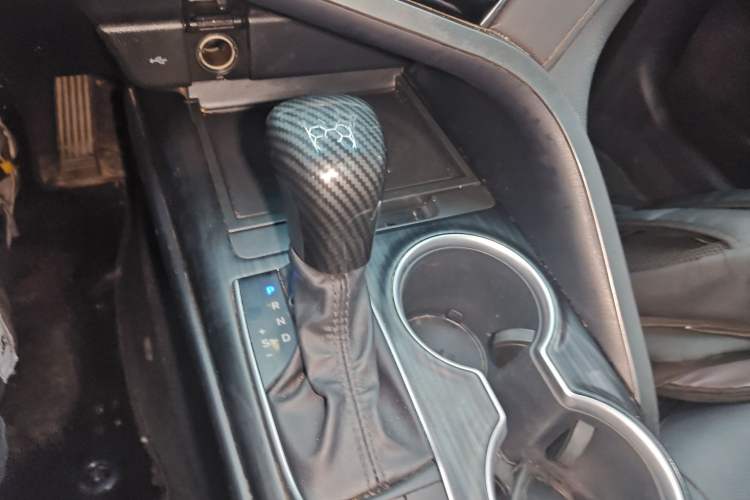 Used Toyota Camry 2021 2.5G Luxury Edition Gear Lever
