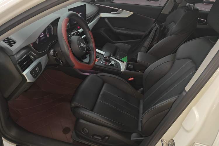 Used Audi A4L 2022 40 TFSI Luxury Dynamic Model