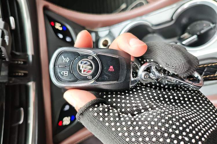 Used Buick Envision 2021 532T Two-Wheel-Drive Luxury Version