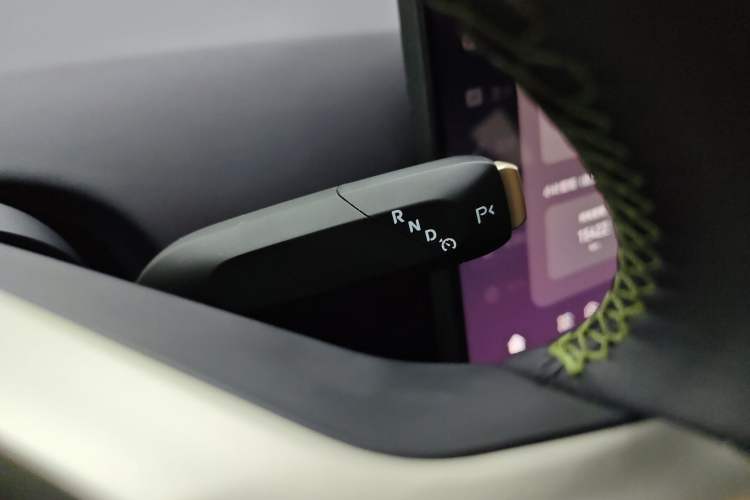 Used Avatr 07 2024 Pro+ Range-Extended Edition Gear Lever