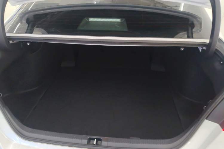 Used Toyota Camry 2023 2.0G Luxury Edition