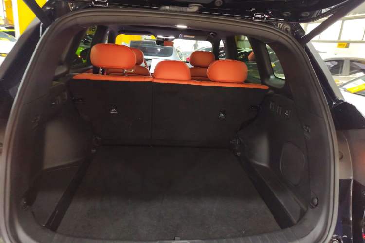 Used CHANGAN NEVO Q07 2025 215 Flagship PLUS Trunk