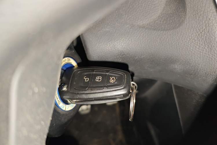 Used Ford Focus 2012 Hatchback 2.0L Manual Luxury Sport Model