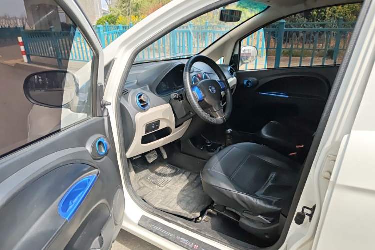 Used JMEV E200L 2018 E200L Standard Model (250 km)
