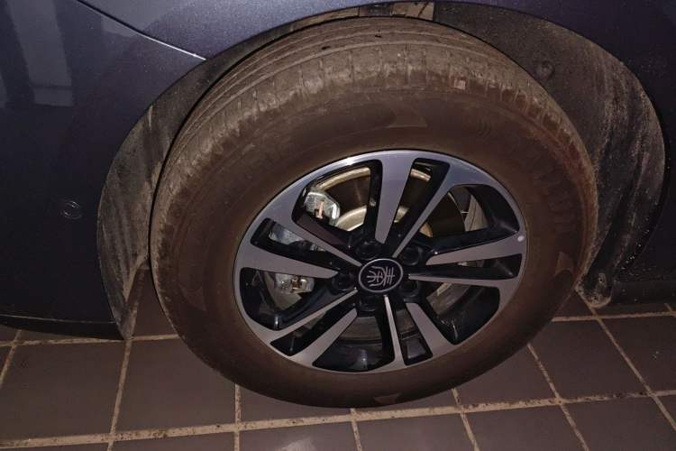 Used BYD Qin PLUS 2025 DM-i Smart Drive 120KM Superior Model