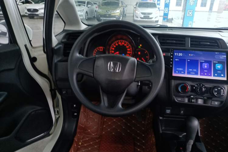 Used Honda Fit 2018 1.5L CVT Comfort Sunroof Version Steering Wheel