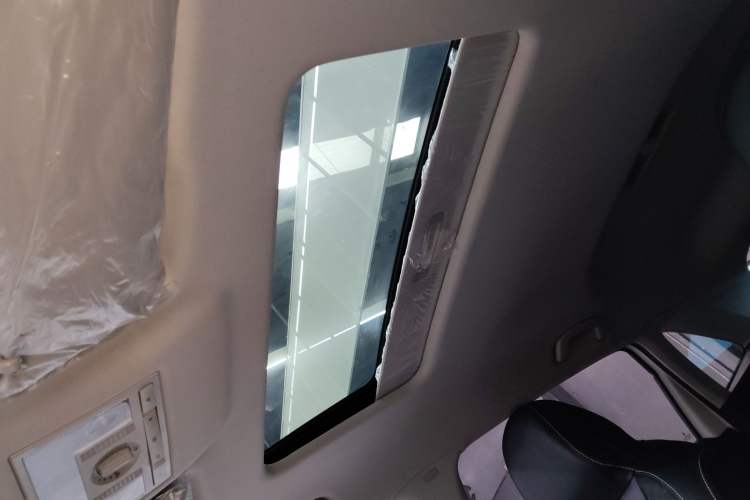 Used Skoda Kamiq 2018 1.5L Automatic Comfort Edition China VI Standard Headliner