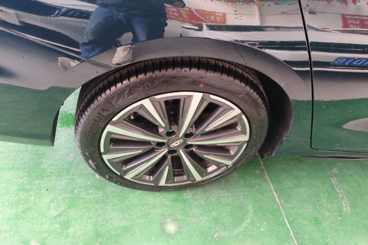 Used Chery Arrizo 8 2025 2.0T Automatic Yu+