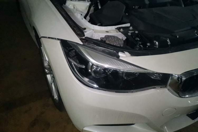 Used BMW 3 Series GT 2020 320i M Sport Package Right Front Headlight