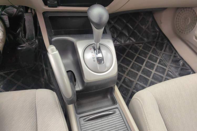 Used Honda Civic 2009 1.8L Automatic Classic Edition Gear Lever