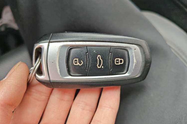 Used Geely Auto Emgrand GT 2017 1.8T Luxury Model Vehicle Key