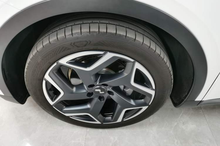 Used ONVO L60 2024 60 kWh Rear-Drive Version