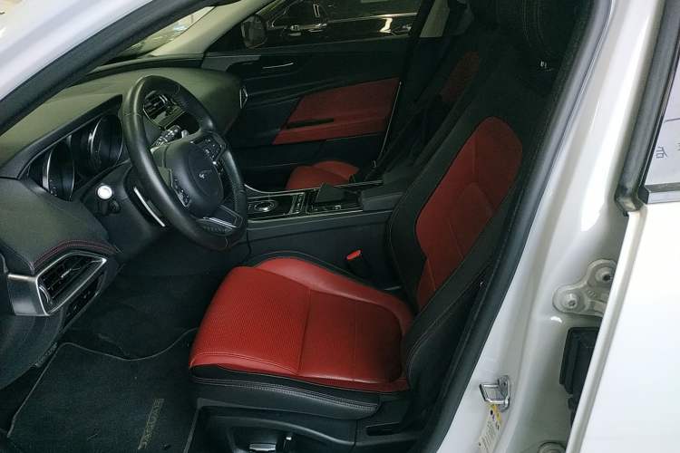 Used Jaguar XE 2018 2.0T 300 PS All-Wheel-Drive R-Sport Sport Edition
