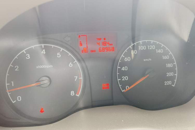 Used Hyundai Verna (older generation) 2010 Sedan 1.4L Manual Standard GL Model
