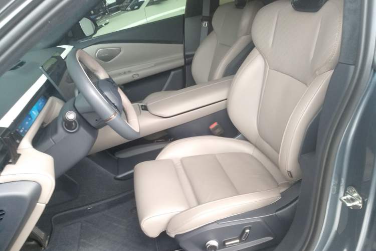 Used Lynk & Co Z10 2025 95 kWh 702 km All-Wheel Drive Intelligent Driving Ultra Left Front Seat