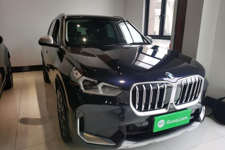 Used BMW X1 2023 sDrive25Li X Design Package Front Right 45 Deg