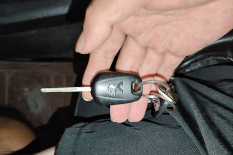 Used Peugeot 301 2014 1.6L Manual Comfort Edition
