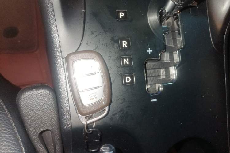 Used Hyundai ix35 2015 2.0L Automatic 2WD Smart Version China V Standard