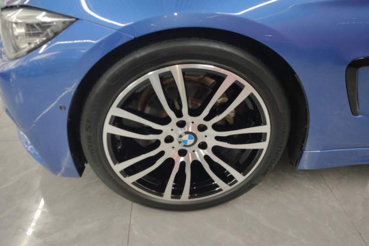 Used BMW 4 Series 2017 425i Convertible M Sport Package Left Front Wheel Hub